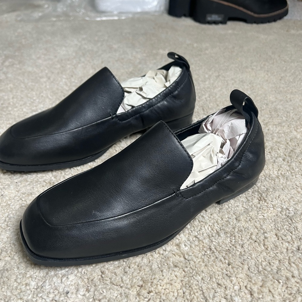 Ainsley  Reiss Women's Classic Black Loafers, NWT